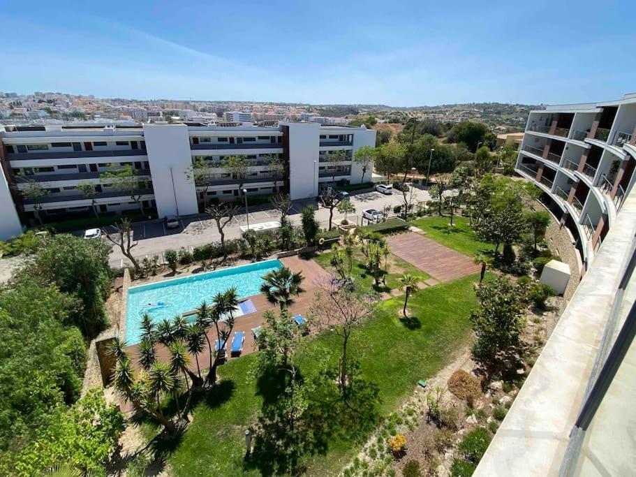 Marina Village 170 View 6 Beds *